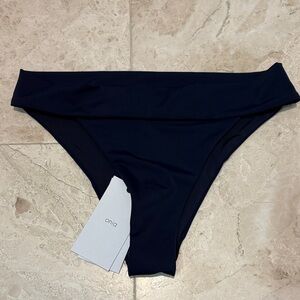 NWT Women's high cut bikini bottom - navy